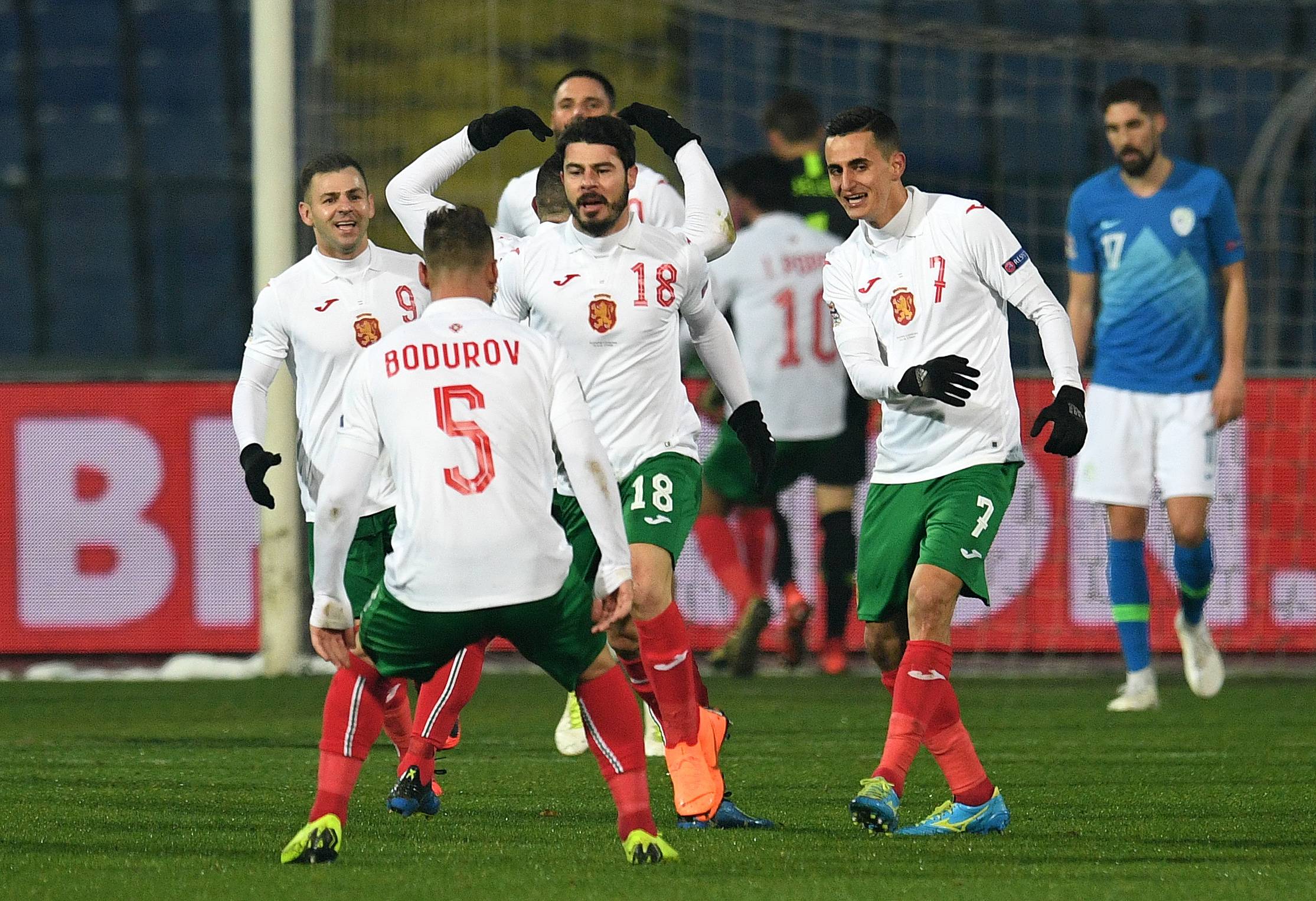 保加利亚队夺得宝贵分，晋级前景看好的简单介绍