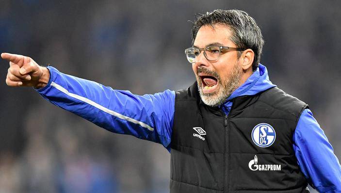 斑马军团客场逆转,暂时排名德甲中游 斑马军团客场逆转,暂时排名德甲中游