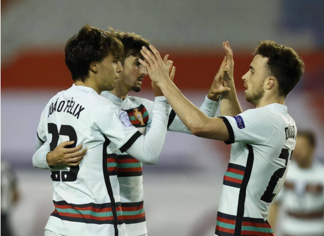 包含西班牙逆转克罗地亚，萨内关键制胜的词条