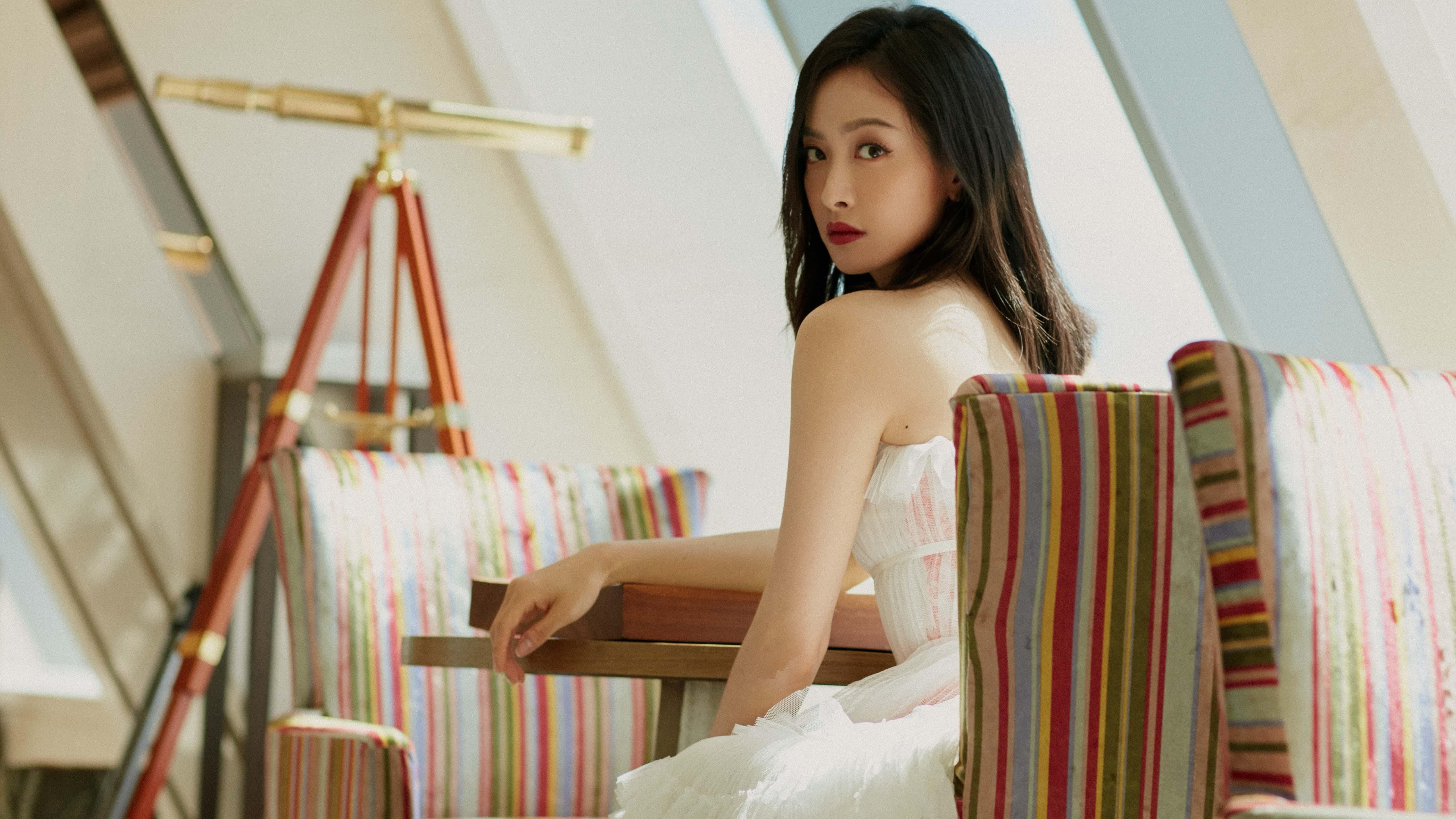 冰与火之歌,热火防守锁死凯尔特人,利拉德在NBA季后赛接管比赛