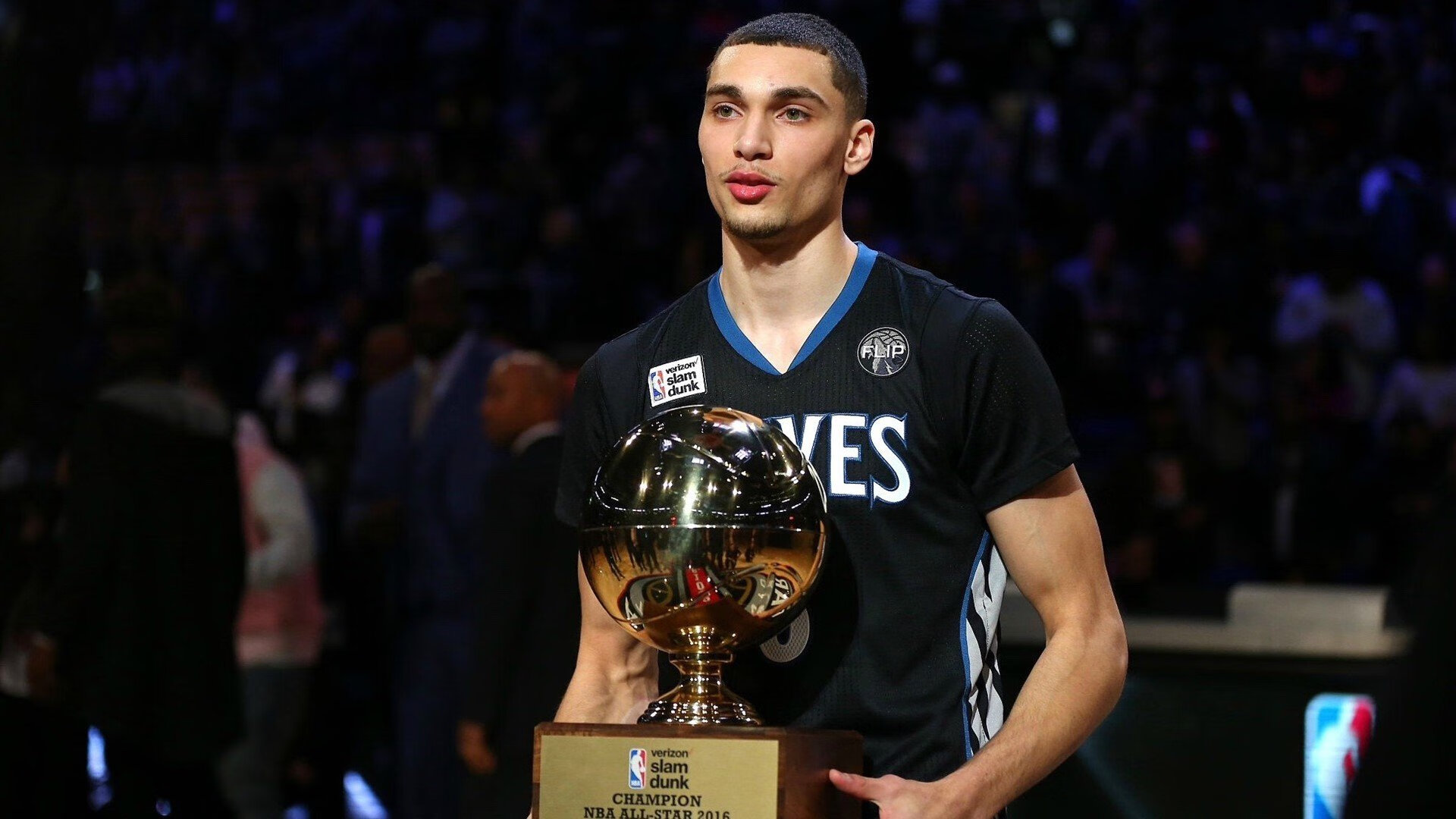 太阳决胜局引力,爱德华兹冠军级表现撕裂深圳防线