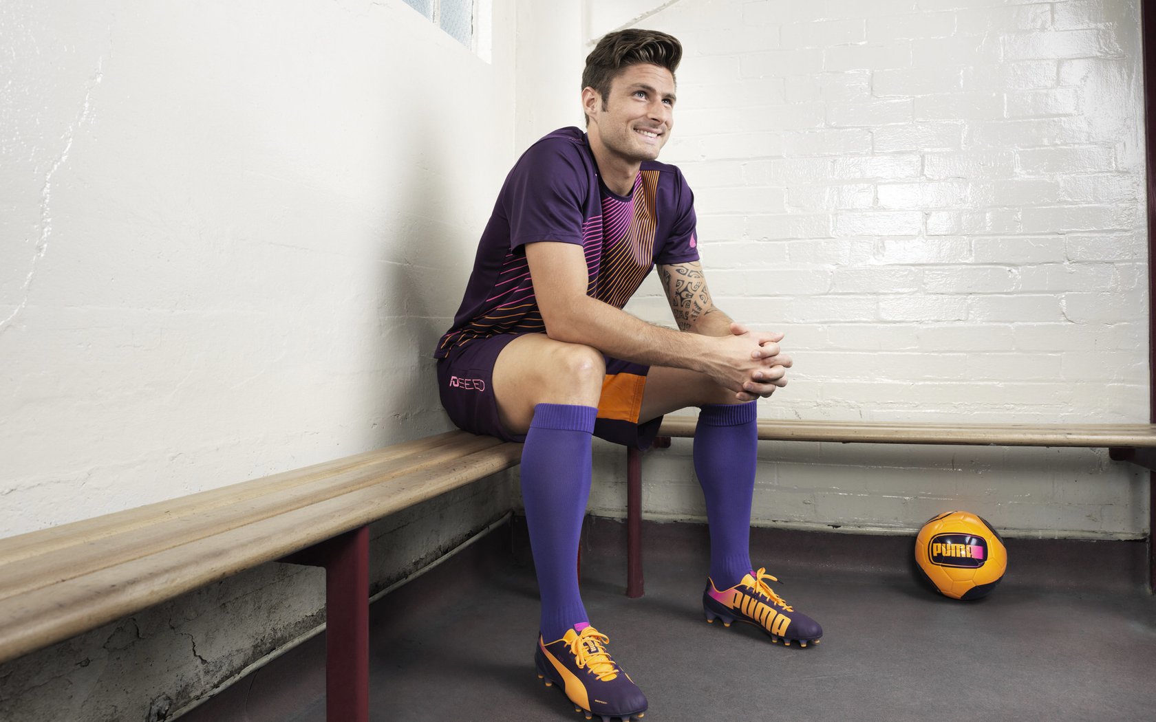 开云平台-扛着国旗的男人，阿什拉夫的世界杯之夜